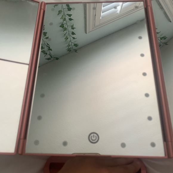 vanity mirror - Picture 2 of 6